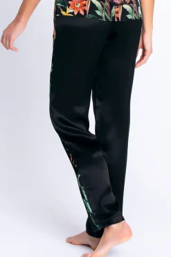 Pyjama Pants & Shorts | Mother's Day><noscript><img width=