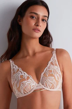 Sexy Lingerie | Luxury French Lingerie>Aubade Into The Groove Plunge Bra Sandstone