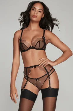 Sheer Lingerie | Suspender Belts>Agent Provocateur Lorna Suspender in Black