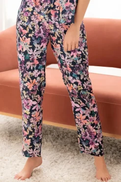 Pyjama Pants & Shorts | Mother's Day><noscript><img width=