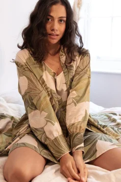 Kimonos & Robes>Fable u0026 Eve Richmond Leaf Print Long Dressing Gown, Size UK 8 Multi
