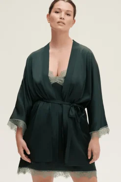 Kimonos & Robes | Luxury French Lingerie>Simone Pérèle Satin Secrets Kimono in Kolsai Green