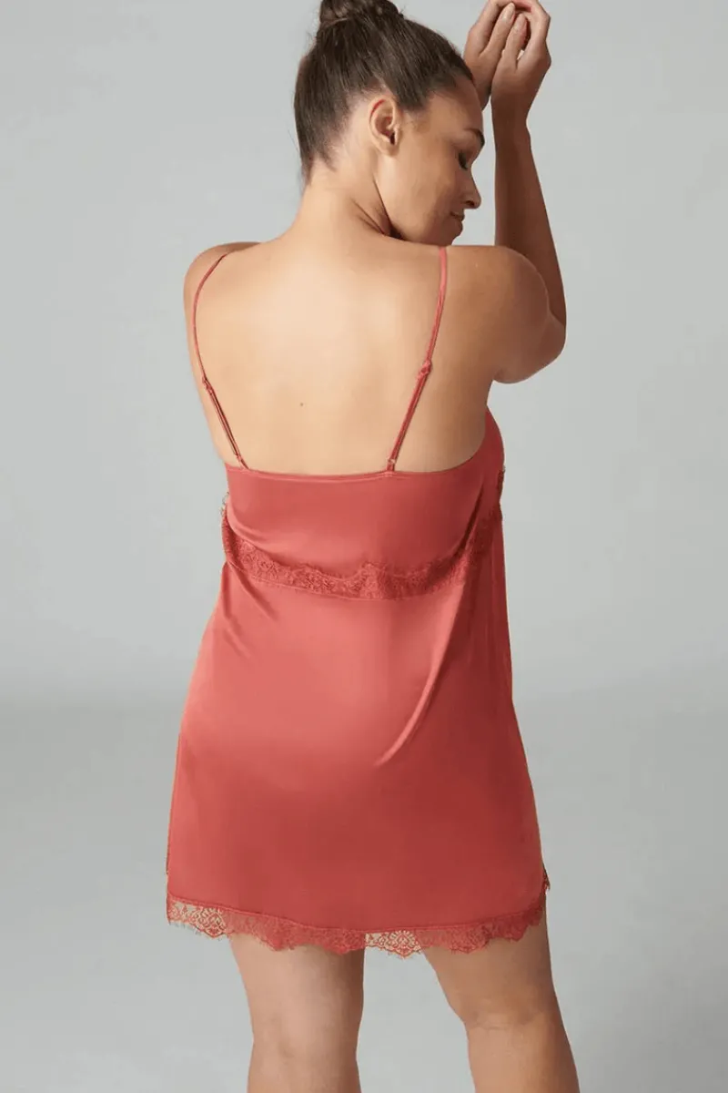 Nighties, Babydolls & Chemises | Mother's Day>Simone Pérèle Satin Secrets Nightdress Quartz Pink