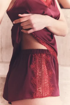 Pyjama Pants & Shorts | Red Lingerie>Simone Pérèle Satin Secrets Short Spinel Red