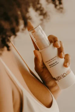 £30 And Under>YESforLOV Titillating Massage Oil 100ml