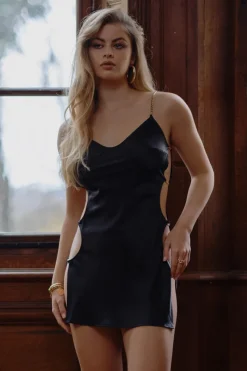 Silk Nightwear | Nighties, Babydolls & Chemises>Marjolaine Vanna Silk Chain Detail Nightie Black