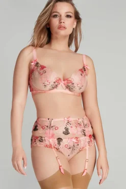 Red Lingerie | Suspender Belts><noscript><img width=